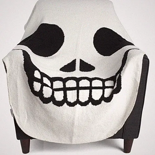 Skull Shaped Goth Throw Blanket Soft Cupcakes & Cashmere Halloween 50x60" New